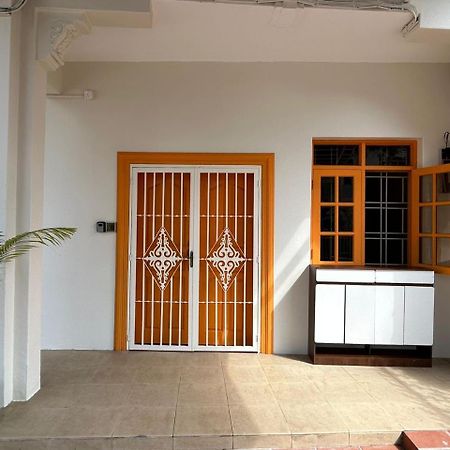 Myroom Georgetown, Off Jalan Burma, Gurney Drive Exterior photo